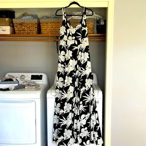 SMYMM Jenn maxi dress in black floral print size large